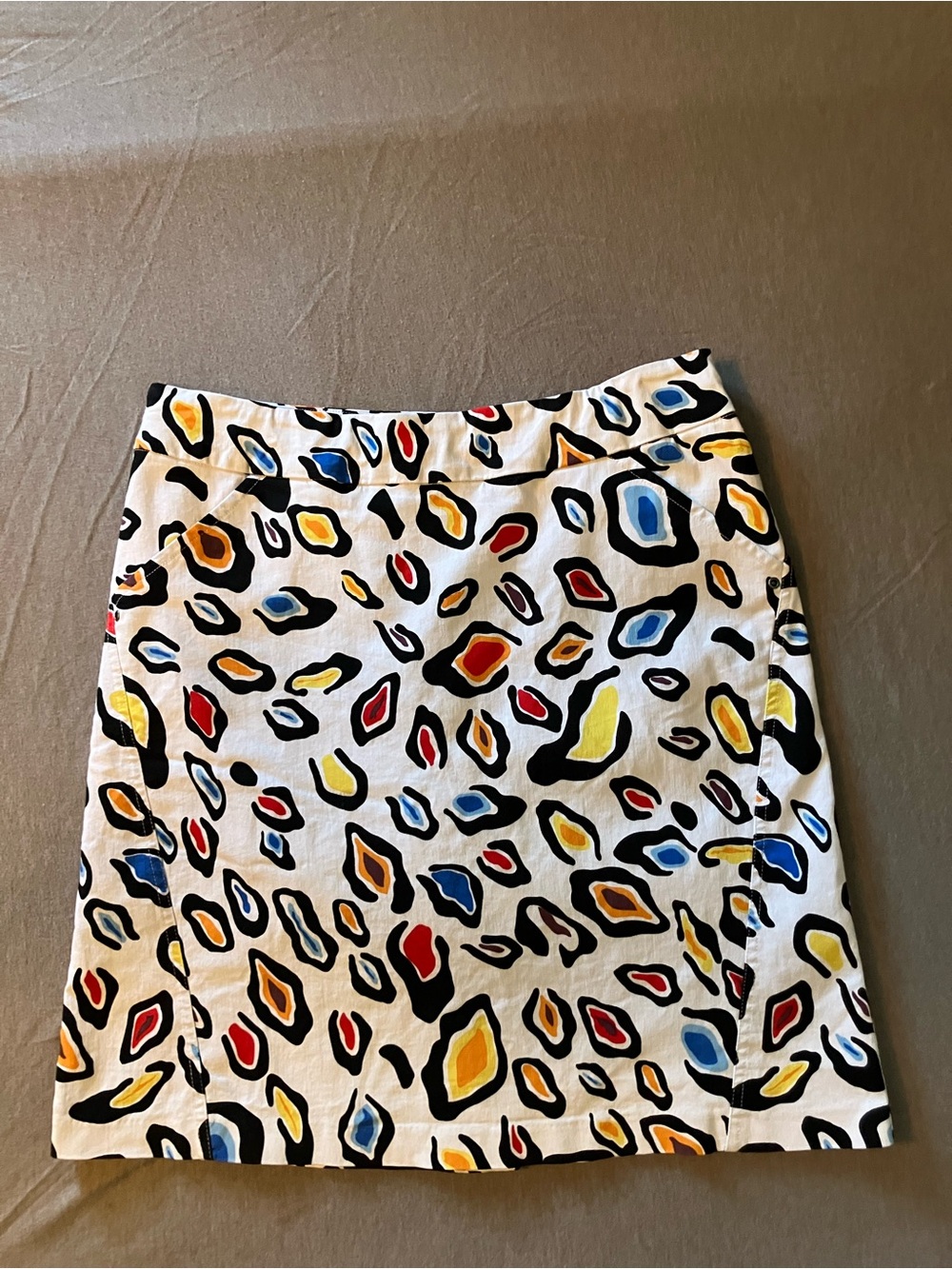 Multicolor Abstract Print A-Line Skort- White Background